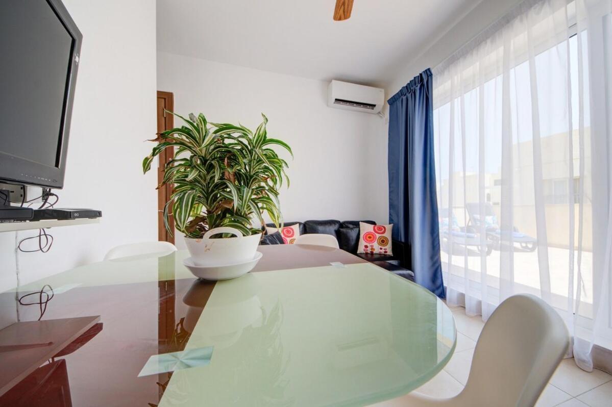 Azure Haven - Gzira Apartments And Penthouse By Shortletsmalta Cameră foto